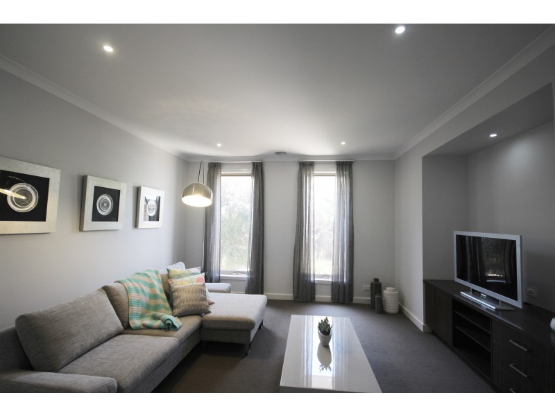 16 Wellington Street, Mernda VIC 3754