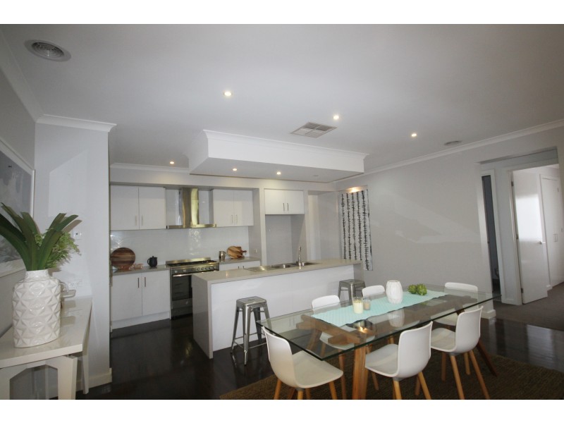 16 Wellington Street, Mernda VIC 3754