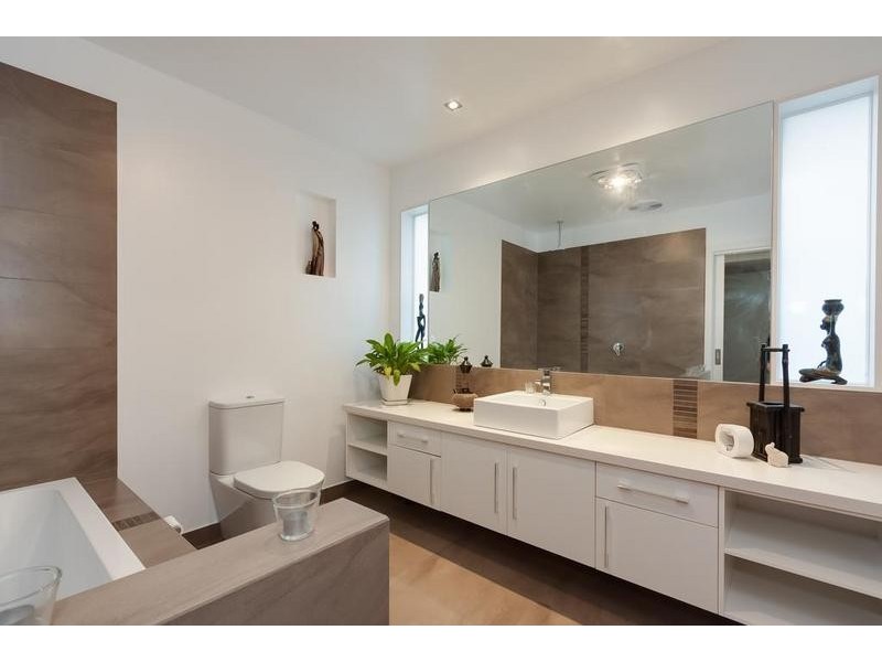 56 Clyde St, Diamond Creek VIC 3089