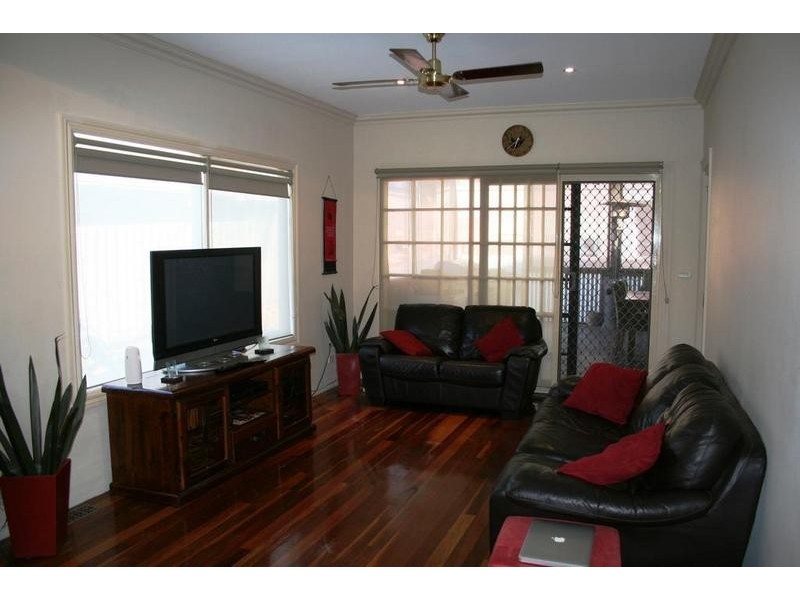 10 Helwig Ave, Montmorency VIC 3094
