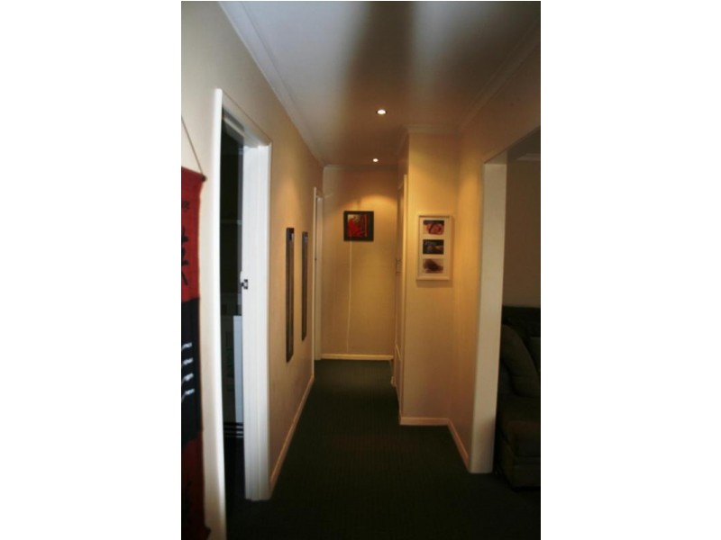 28 Lea Cres, Watsonia VIC 3087