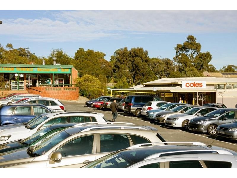 12 Elmwood Rise, Eltham North VIC 3095