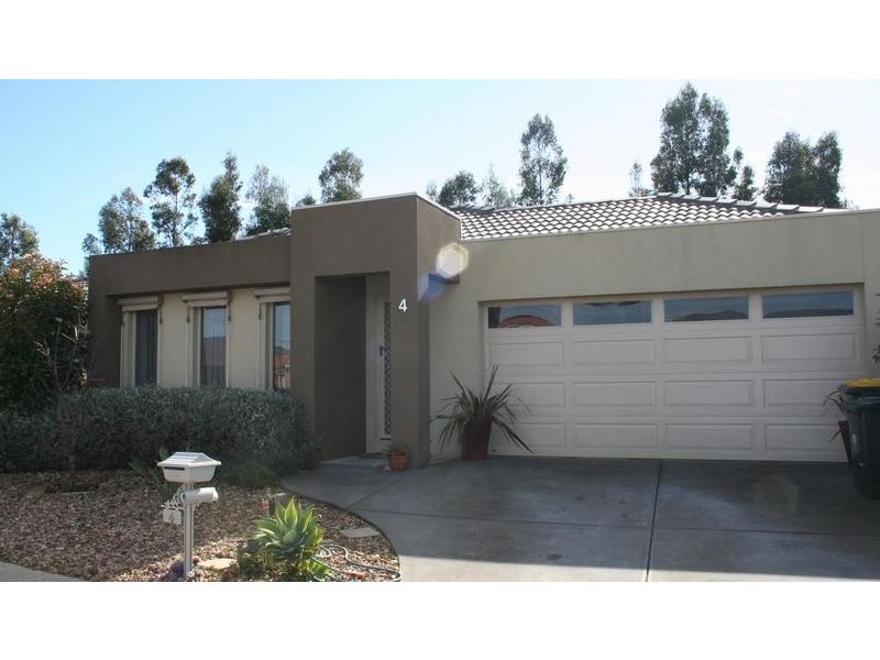 4 Tallis Grove, Doreen VIC 3754