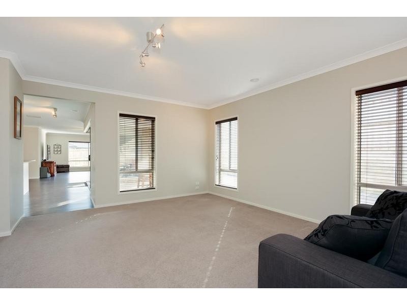 9 Kilkenny Rise, Doreen VIC 3754