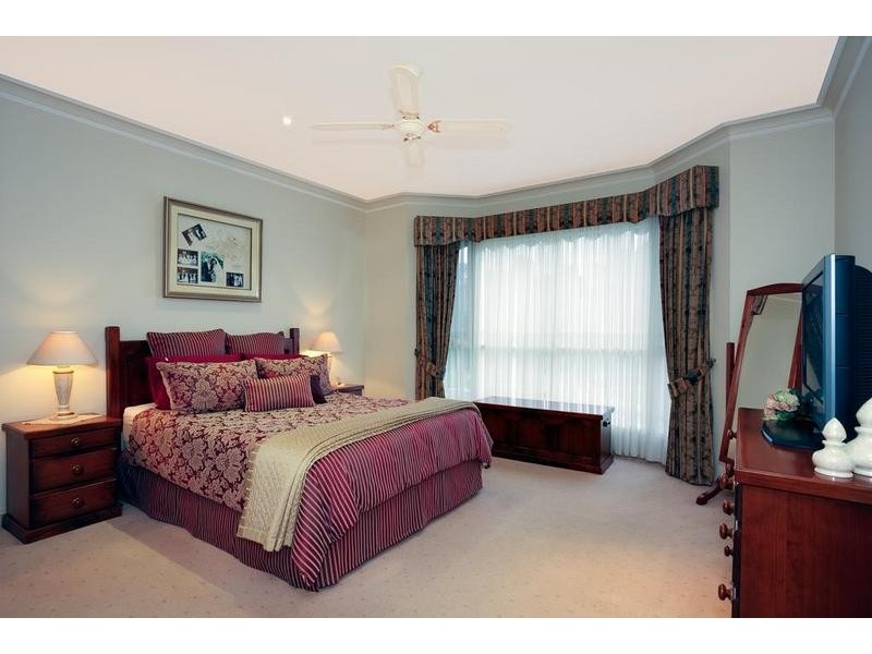 4 Liberty Court, St Helena VIC 3088