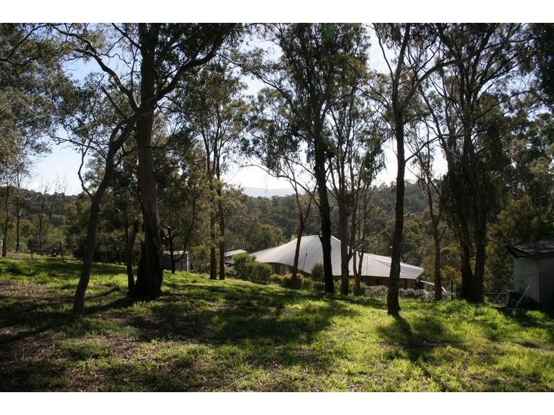 18 Valley View Road, Hurstbridge VIC 3099