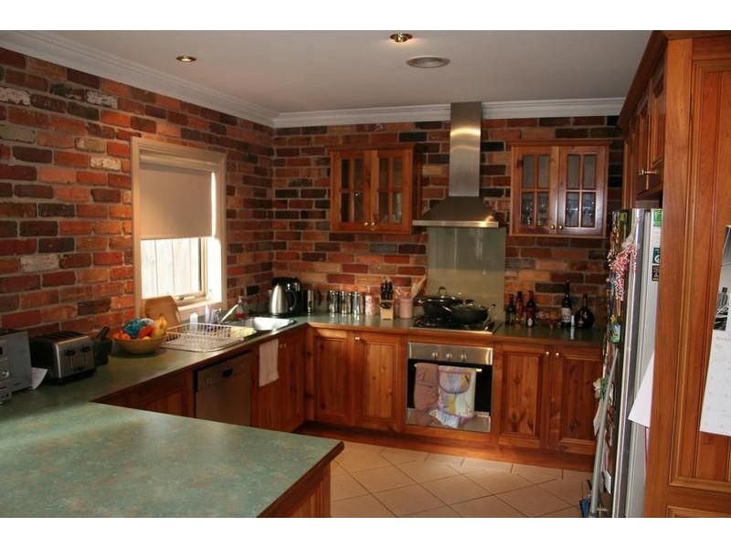 2/37 Airlie Rd, Montmorency VIC 3094