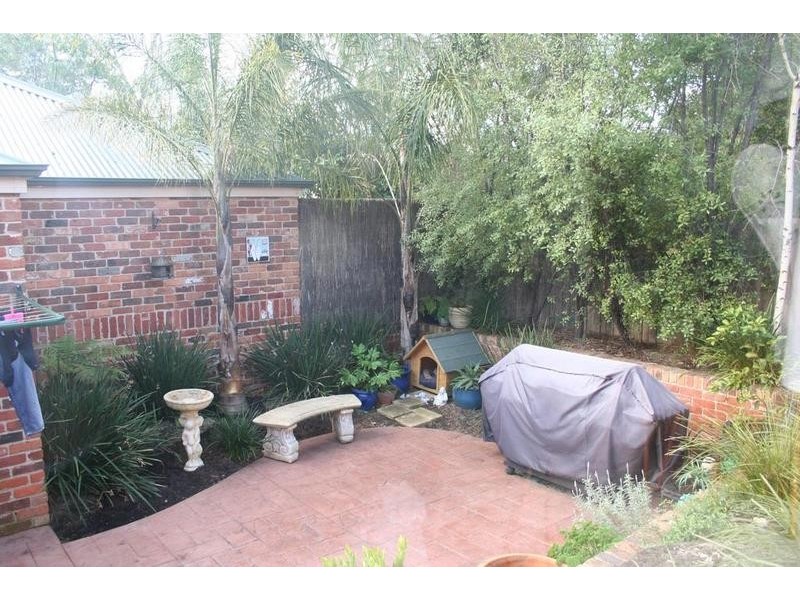 2/37 Airlie Rd, Montmorency VIC 3094