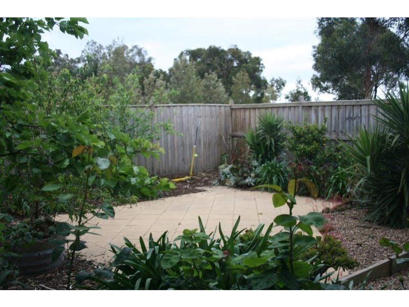 4 Tallis Grove, Doreen VIC 3754