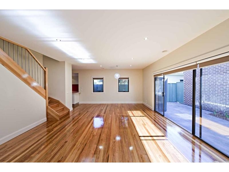 9B Lyking Street, Pascoe Vale VIC 3044