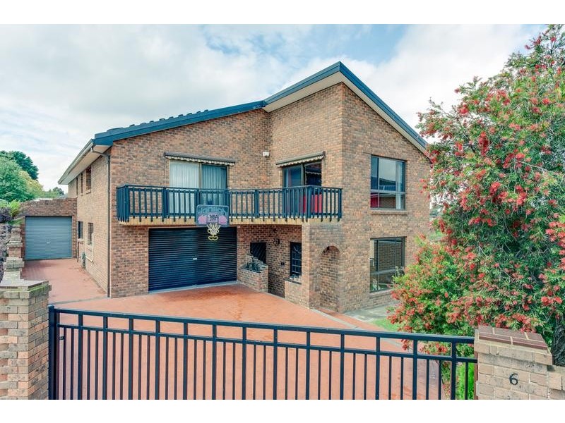 6 Friend Court, Mill Park VIC 3082