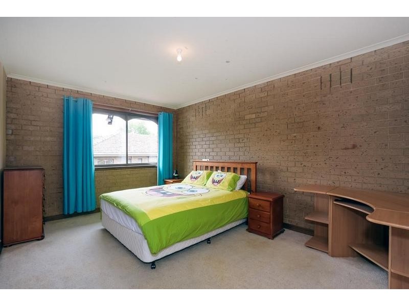 6 Friend Court, Mill Park VIC 3082
