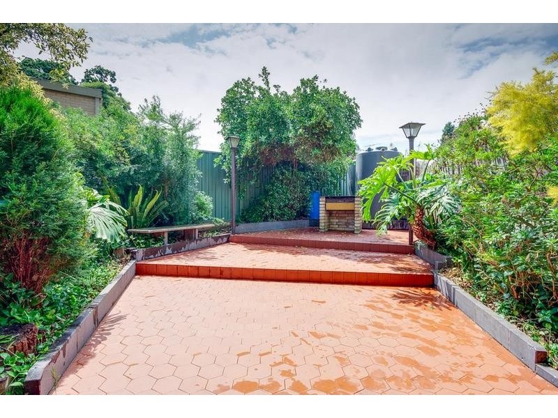 6 Friend Court, Mill Park VIC 3082