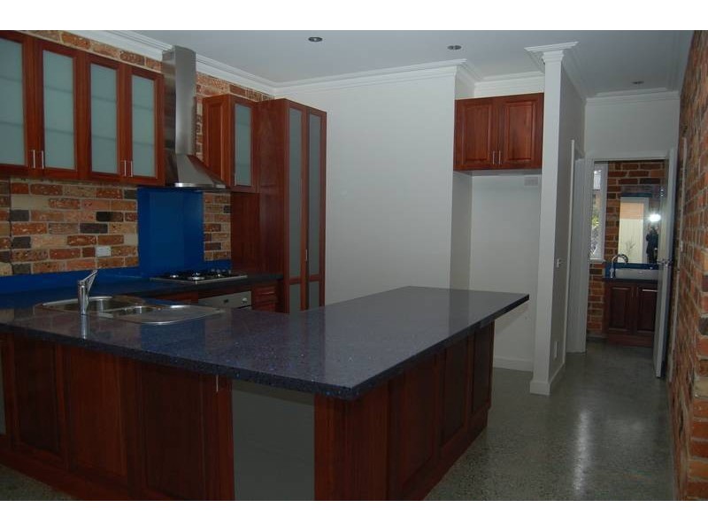 98 Main Hurstbridge Road, Diamond Creek VIC 3089