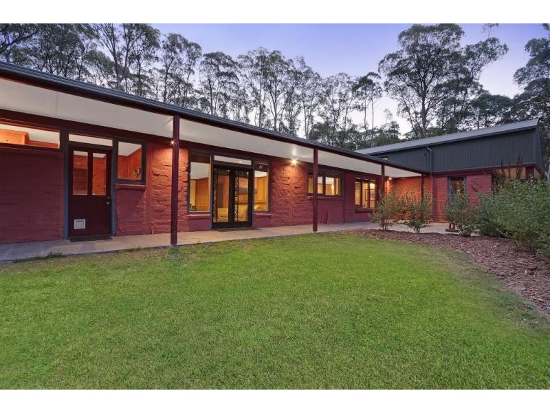 124 Kestrel Lane, Kinglake West VIC 3757
