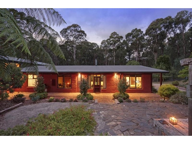 124 Kestrel Lane, Kinglake West VIC 3757