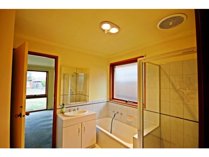 3 Bamboo Court, Mill Park VIC 3082