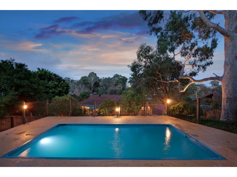 15 Koonawarra Way, Diamond Creek VIC 3089