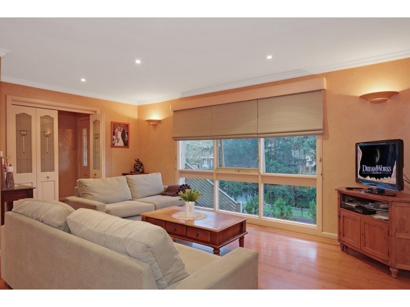 15 Koonawarra Way, Diamond Creek VIC 3089