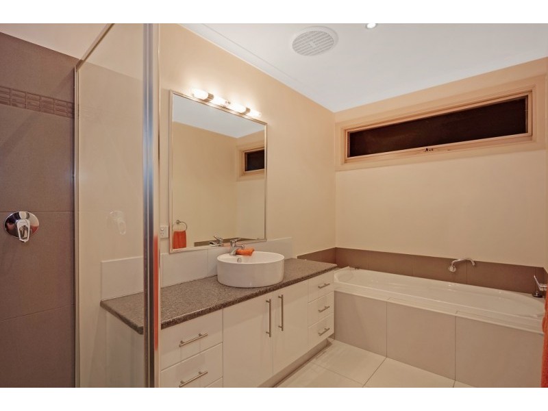 15 Koonawarra Way, Diamond Creek VIC 3089