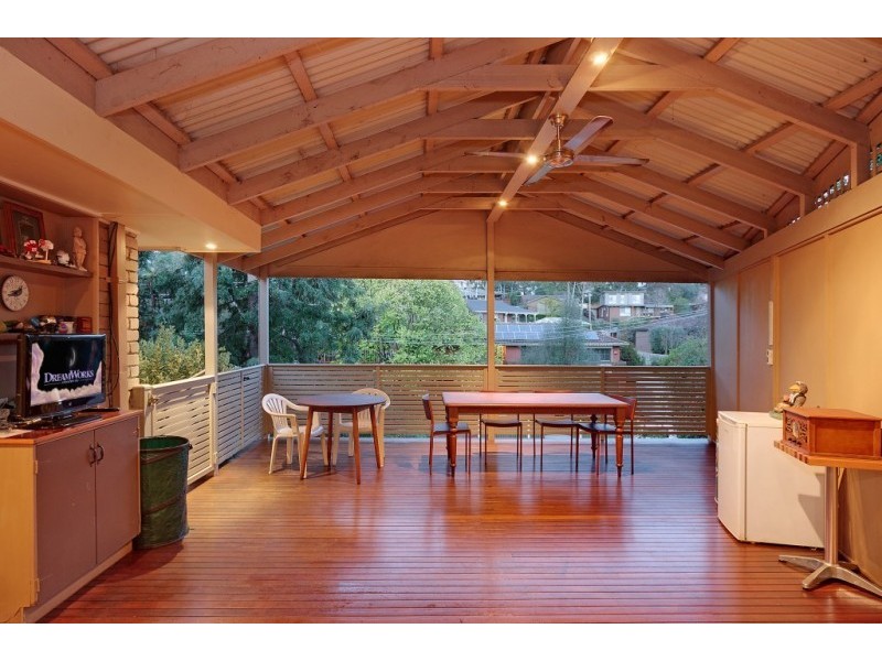 15 Koonawarra Way, Diamond Creek VIC 3089