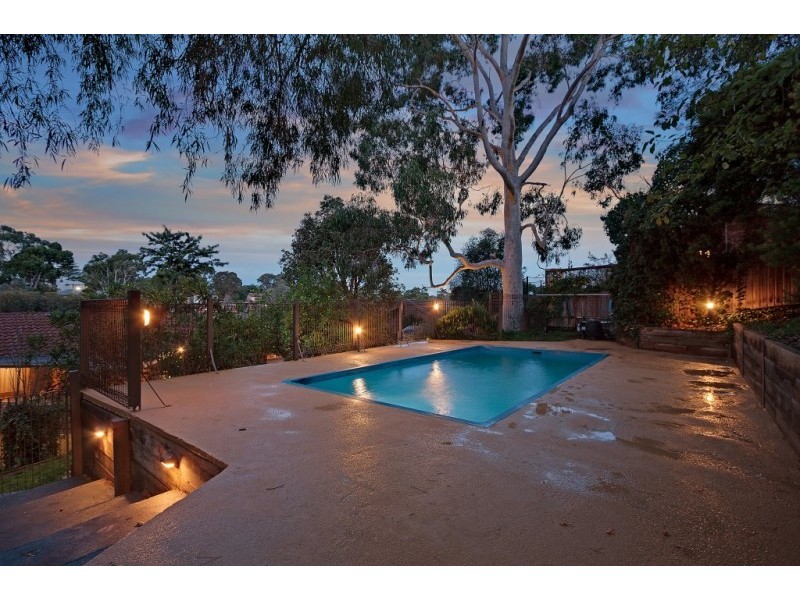 15 Koonawarra Way, Diamond Creek VIC 3089