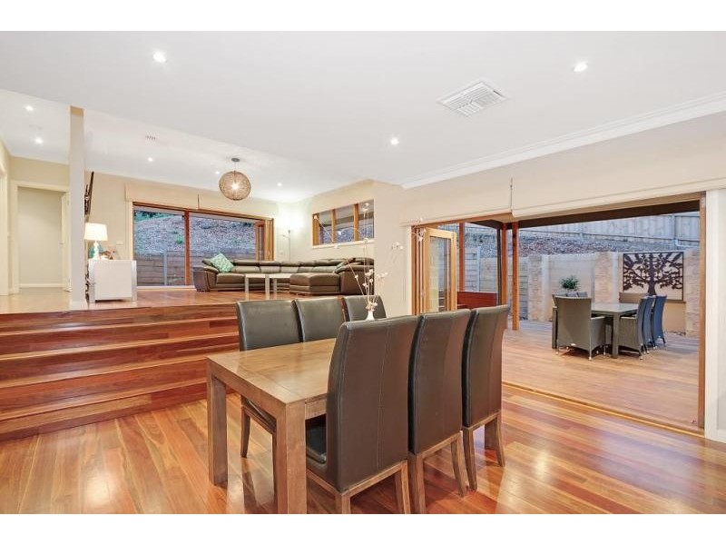 37 Brownlow Drive, Diamond Creek VIC 3089