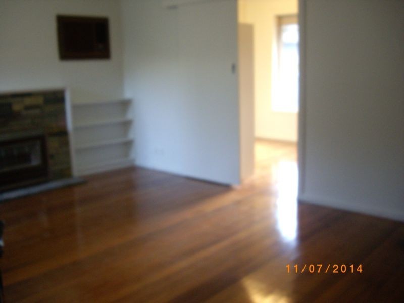 9 Cecil Street, Eltham VIC 3095