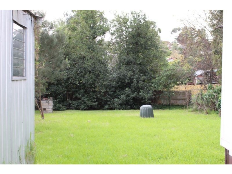 9 Cecil Street, Eltham VIC 3095