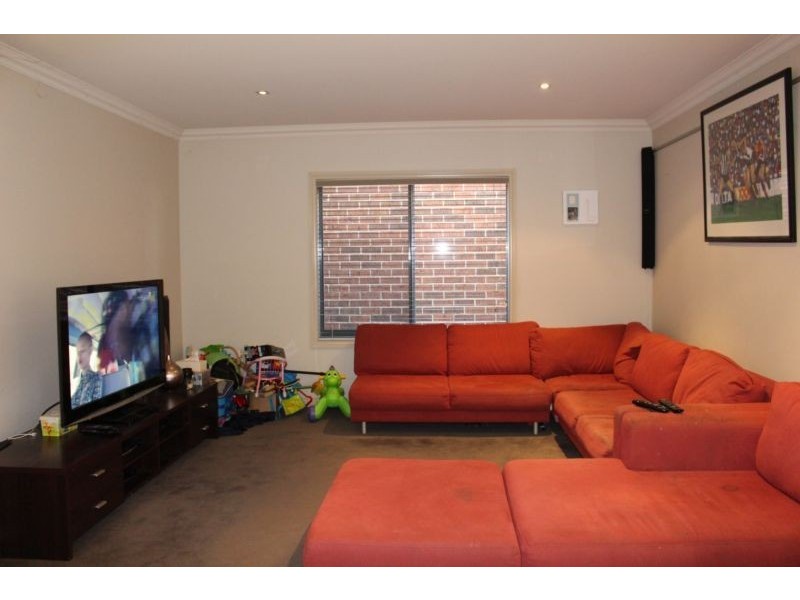 14 Cobb Street, South Morang VIC 3752