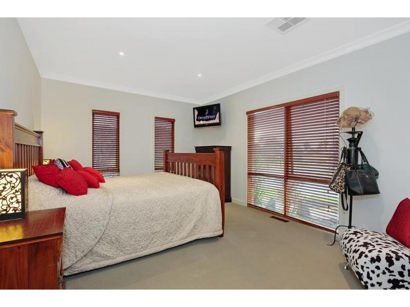 13 Bursaria Way, Doreen VIC 3754