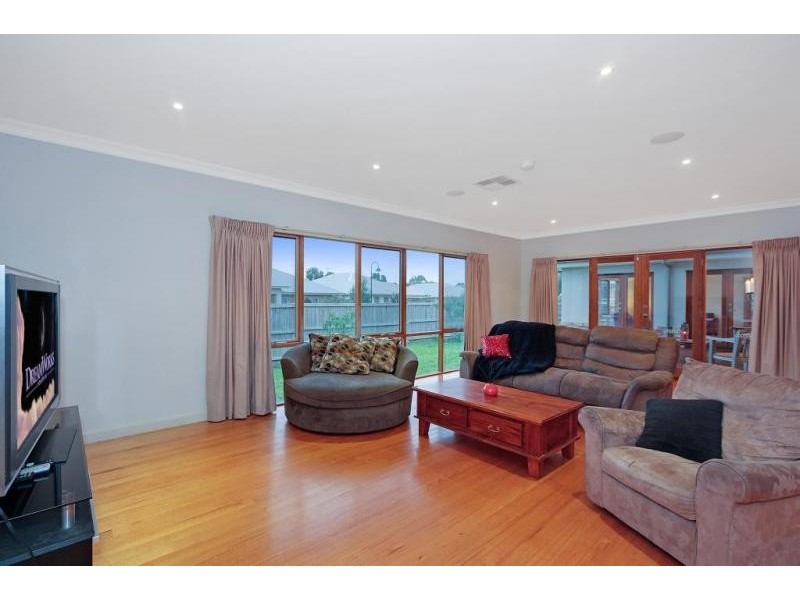 13 Bursaria Way, Doreen VIC 3754