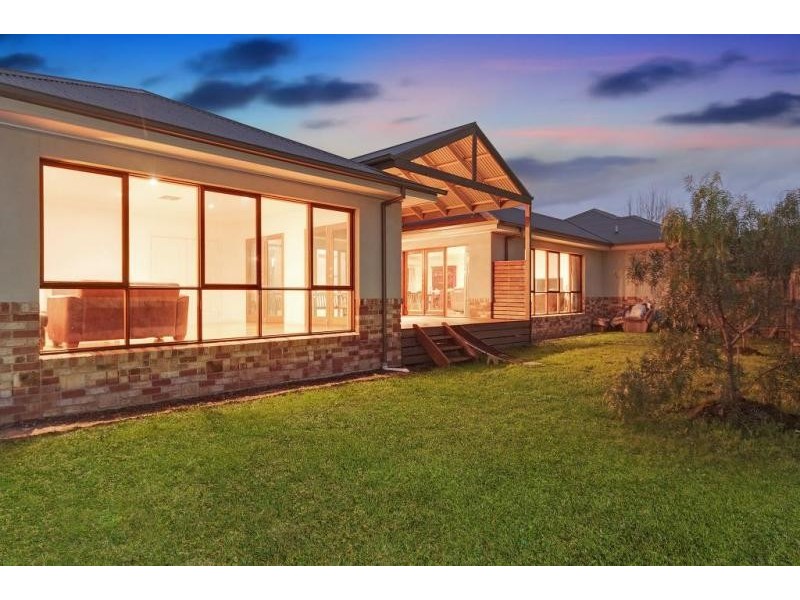 13 Bursaria Way, Doreen VIC 3754