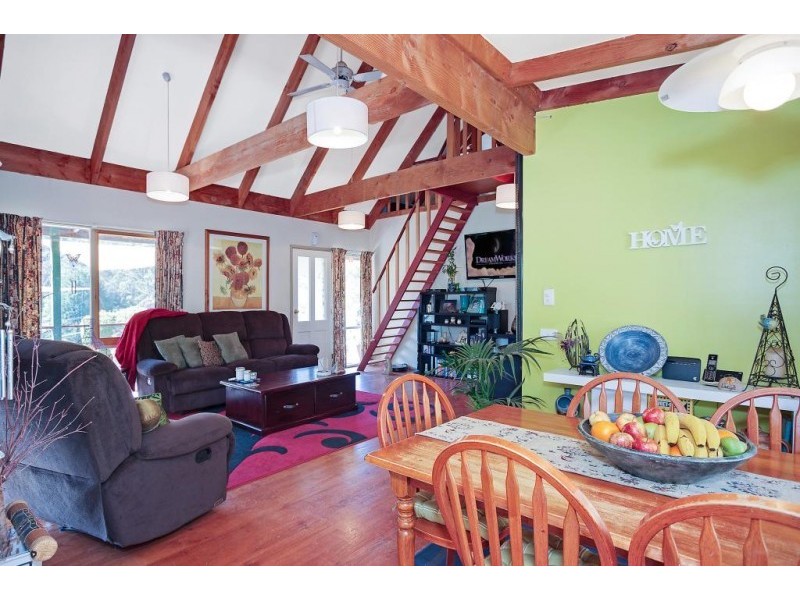 14 Long Gully Road, Hazeldene VIC 3658