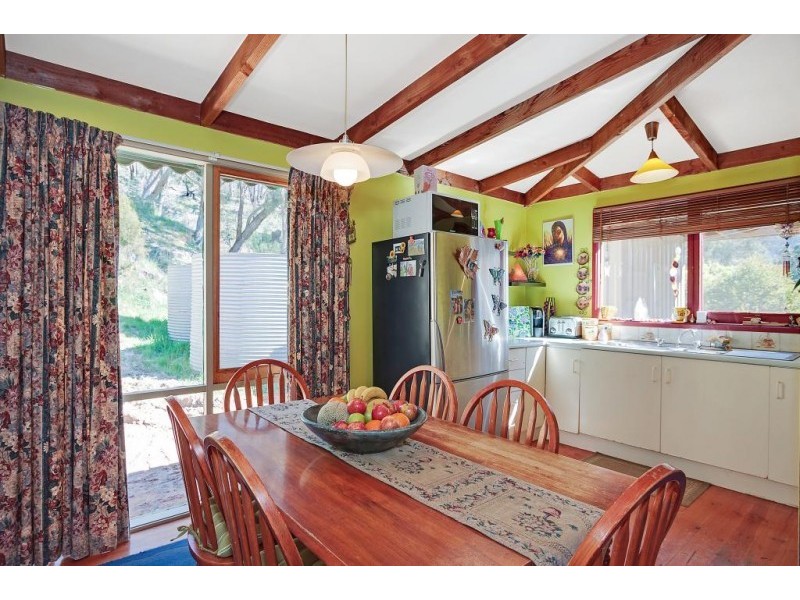 14 Long Gully Road, Hazeldene VIC 3658