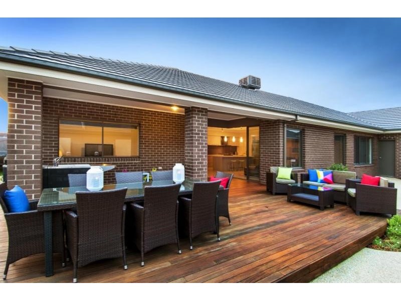 18 Barrett Place, Doreen VIC 3754