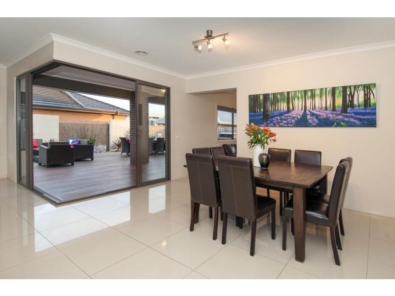 18 Barrett Place, Doreen VIC 3754