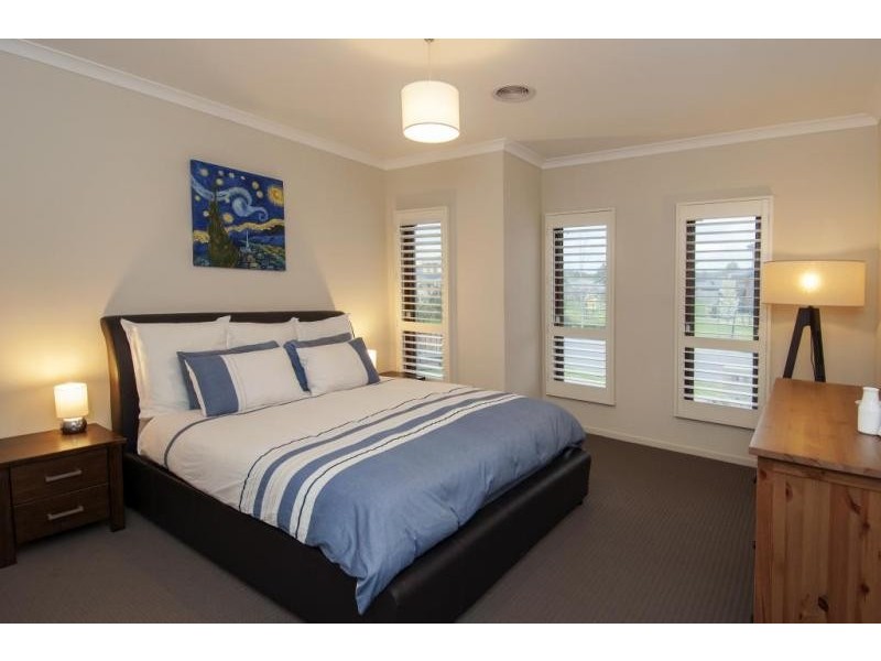 18 Barrett Place, Doreen VIC 3754