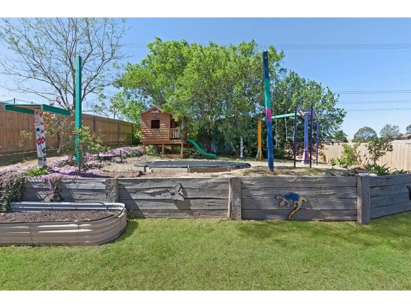 18 Oronsay Cres, Diamond Creek VIC 3089