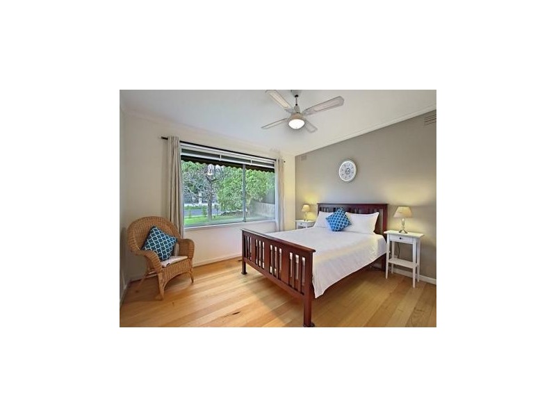 79 Mountain View Road, Montmorency VIC 3094