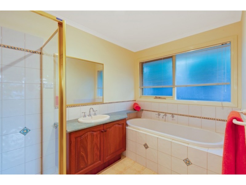 47 Brookwood Ave, Doreen VIC 3754