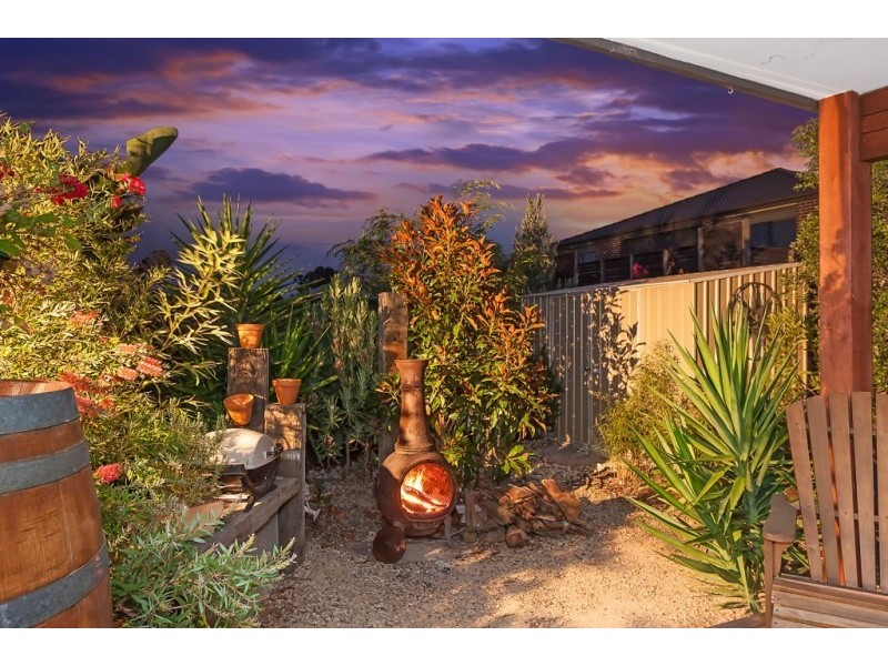 22 Glass Cres, Doreen VIC 3754