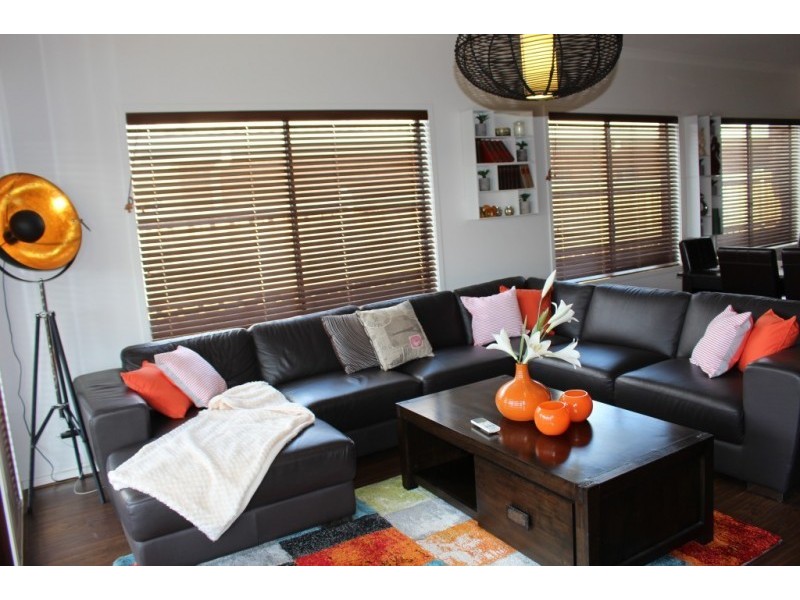 19 Bronte Cres, Doreen VIC 3754