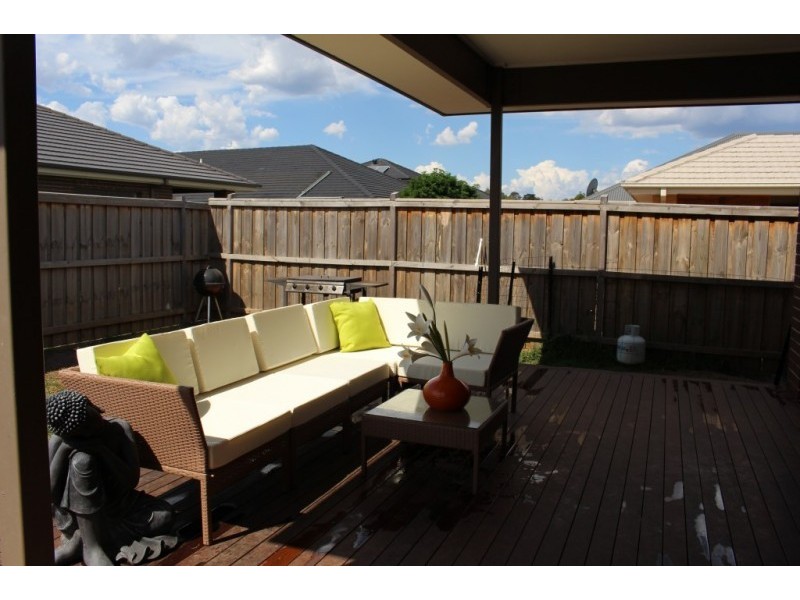 19 Bronte Cres, Doreen VIC 3754