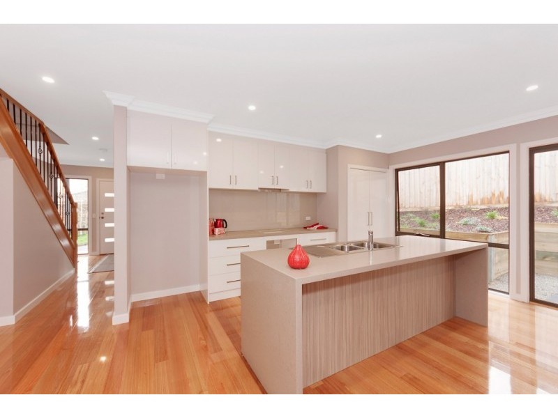 9 Bannerman Ave, Greensborough VIC 3088