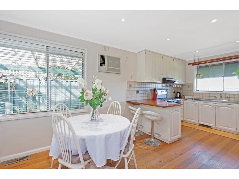 46 Phipps Cres, Diamond Creek VIC 3089