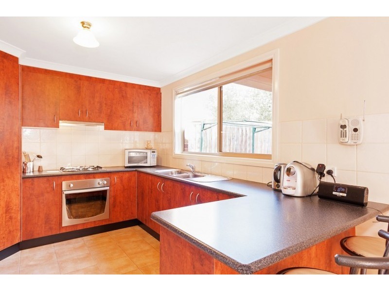 11 Groundsberry Street, South Morang VIC 3752