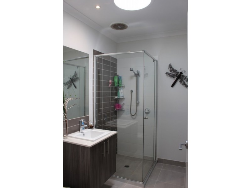 5 Twist Walk, Doreen VIC 3754