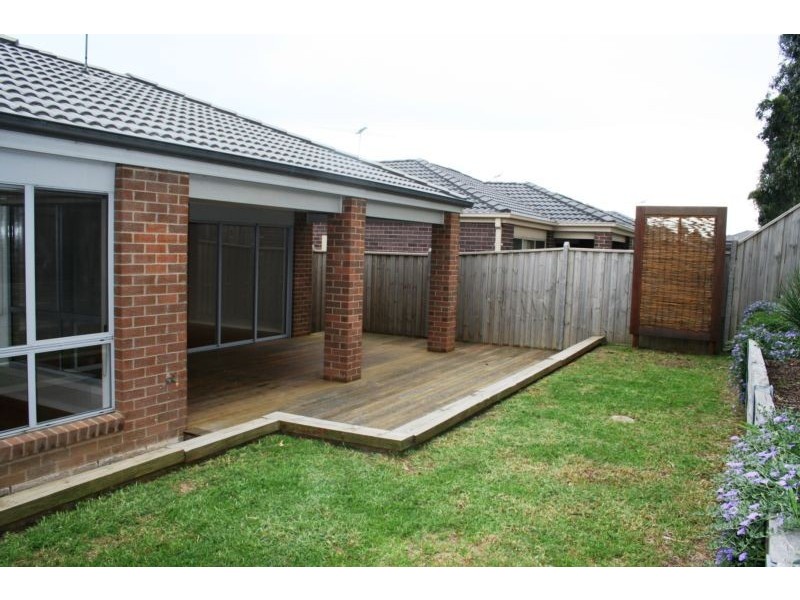 24 Tallis Grove, Doreen VIC 3754