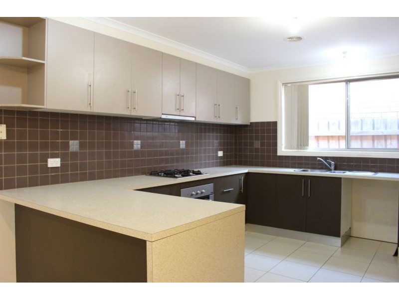 8 Ellendale Way, South Morang VIC 3752